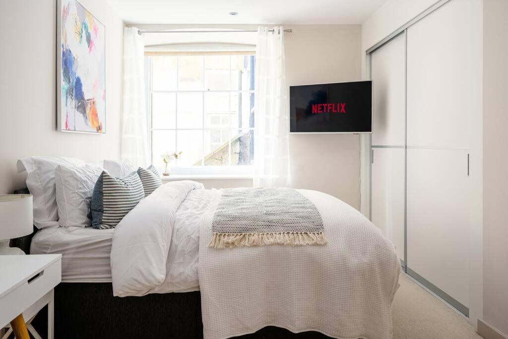 Stunning 2 Bedroom Apartment In Converted Chapel Bath Exterior photo