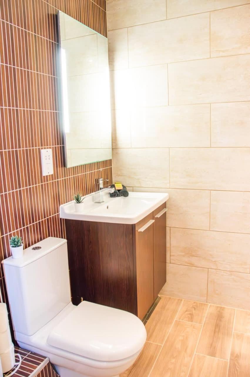 Stunning 2 Bedroom Apartment In Converted Chapel Bath Exterior photo